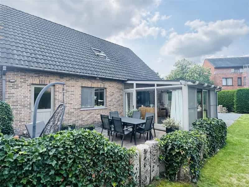 Huis te huur Stekene Grote tuin Bijgebouwen Carport Garage