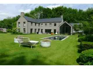 Villa te huur Arquennes 710m2 4 slaapkamers Zwembad