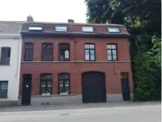 Huis te koop Doornik - Familiale woning met koten en PEB A