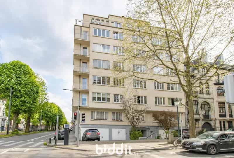 Appartement met Garage te Koop Molièrelaan