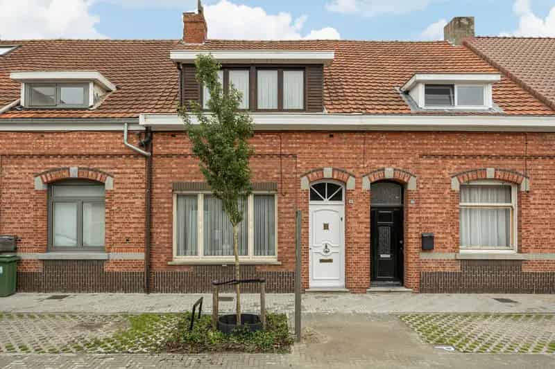 Te renoveren woning met 2 slaapkamers te Turnhout