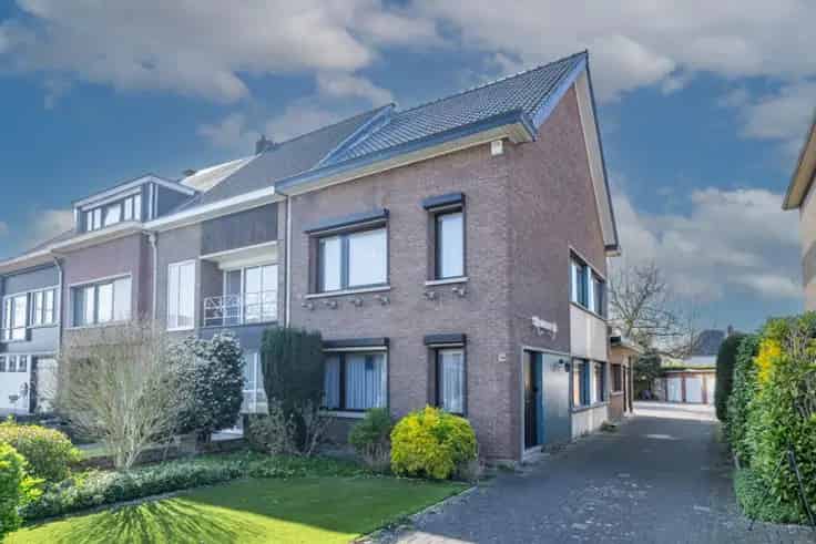 Huis Te Koop Schelle 4-5 slaapkamers 5 garages optioneel