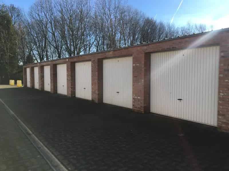 Garagebox te Koop Centrale Ligging Prima Investering