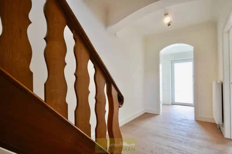 Huis te Huur Oudenaarde: Ruime Woning met Bureau