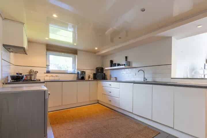 Grote Open Bebouwing te Koop 5 Slaapkamers Lievegem