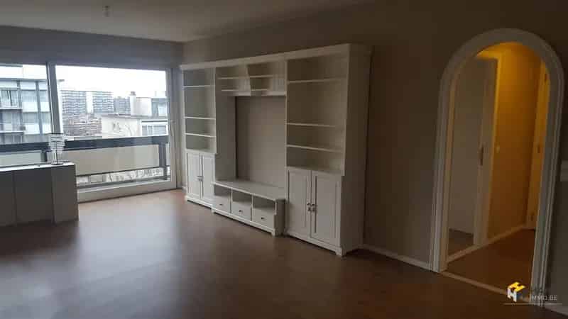Appartement te huur 80m² 1 slaapkamer terras lift