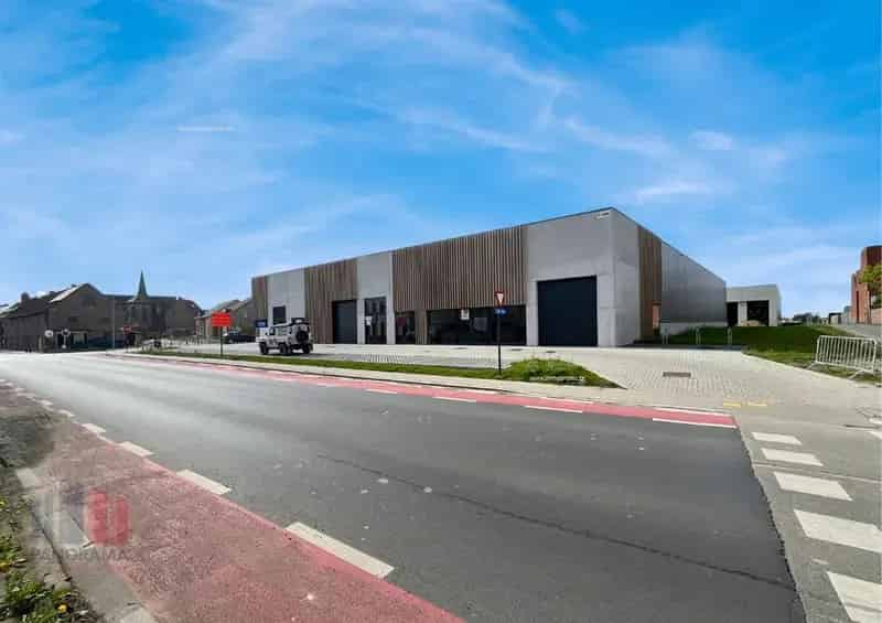 Nieuwbouw bedrijfsgebouw te huur Dentergem