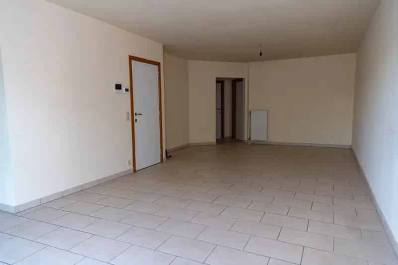 Appartement te huur nabij station en E19
