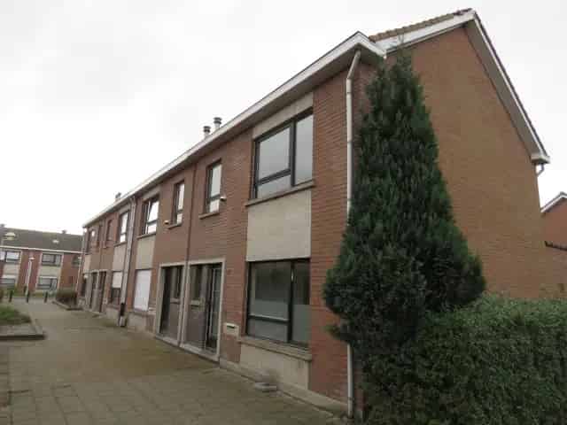 Eengezinswoning 3 slaapkamers 1983