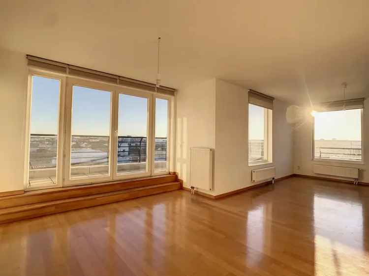 Penthouse Etterbeek 144m² 3 slaapkamers Terras