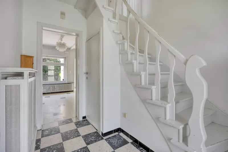 Karaktervolle Villa te Koop Grote Tuin 4 slaapkamers