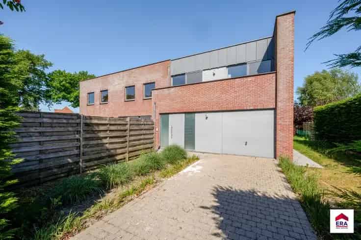 Huis Te Koop Aalter 4 Slaapkamers 624m²