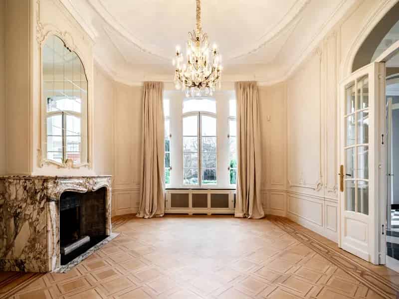 Herenhuis Sint-Michel Woluwe 910m² 5 slaapkamers Tuin