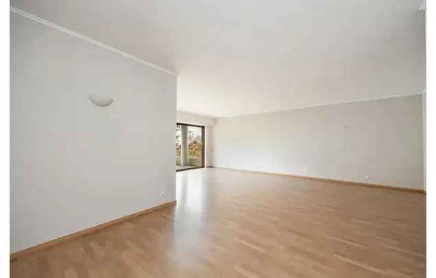 Huur 2 slaapkamer appartement van 110 m² in Antwerp