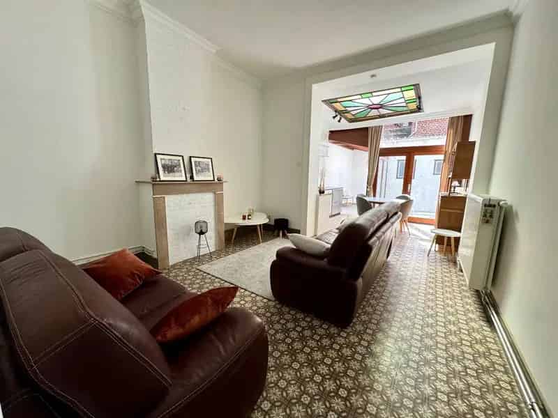 Instapklare woning 5 slaapkamers 2 badkamers terrassen