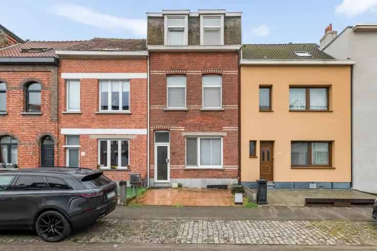 Huis Te Koop Schoten: Moderniseringsproject voor Gezinnen