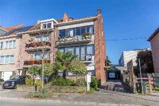 Penthouse met twee slaapkamers en inrichtbare zolder te koop