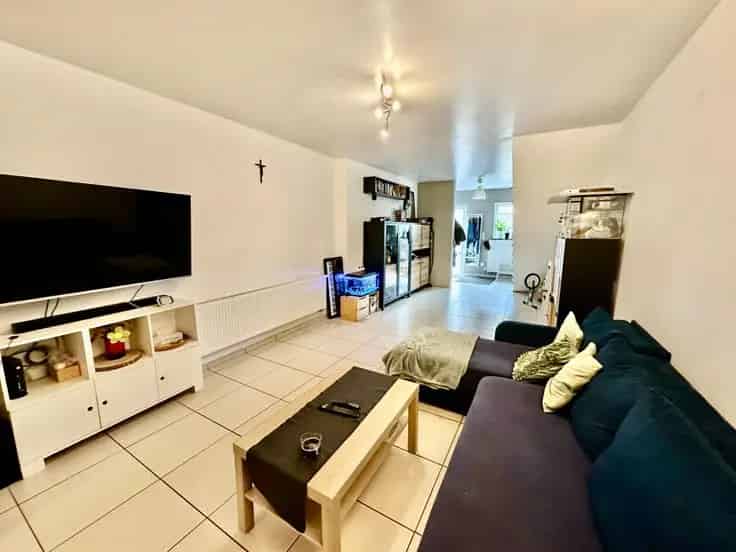 Te Koop: Gezellige 3 Slaapkamer Huis Met Tuin