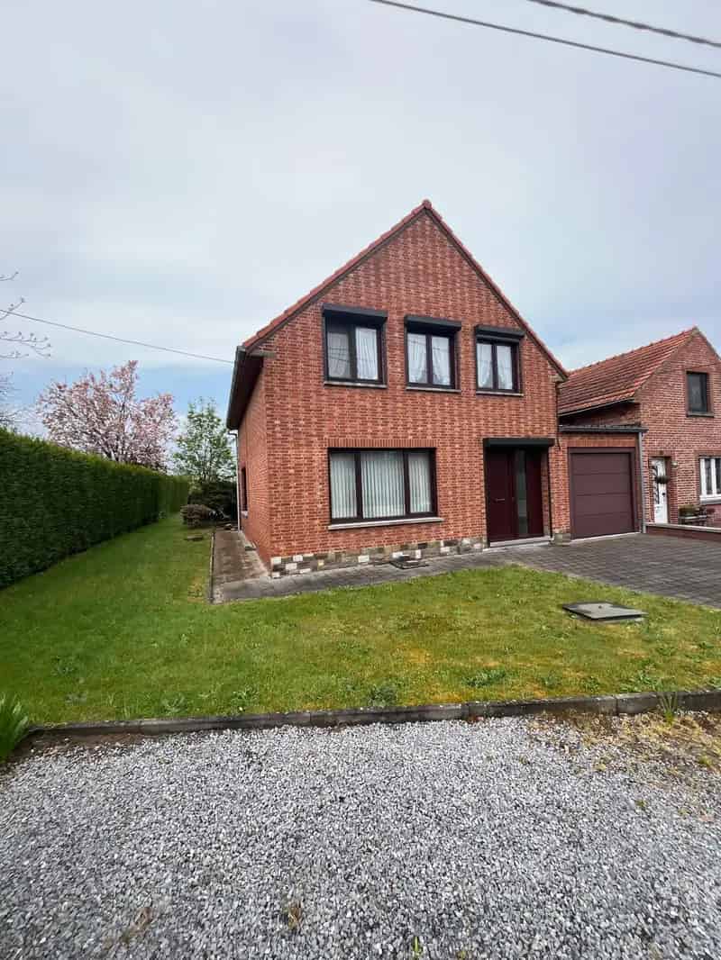 Huis te huur: 3 slaapkamers, grote tuin, renovatieproject