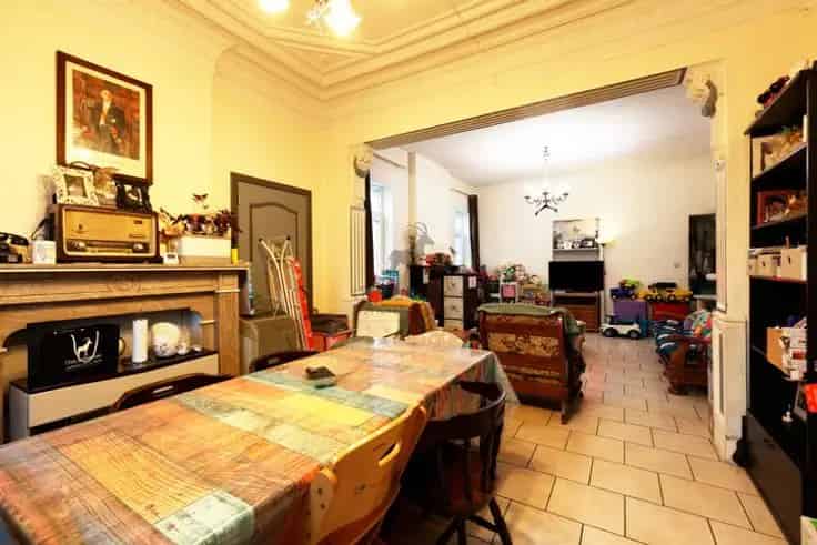 Huis Te Koop Fontaine-L'Eveque 3 Slaapkamers Tuin
