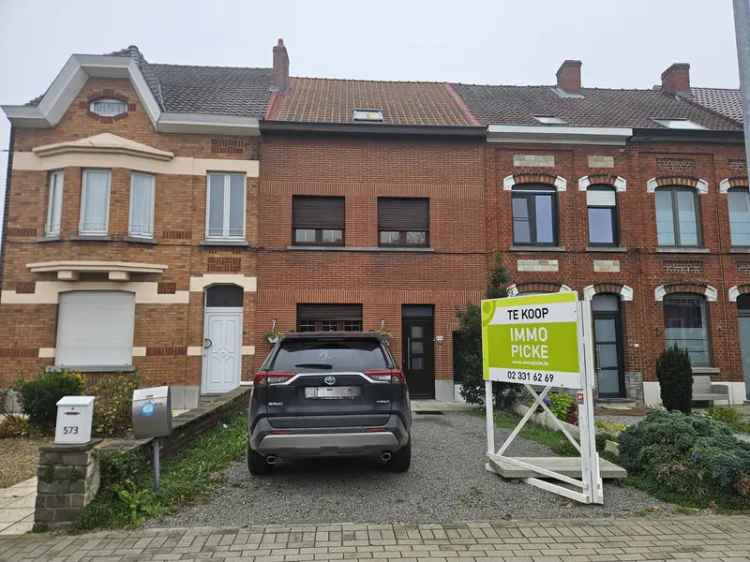 Huis te koop: 3 slaapkamers, garage en tuin