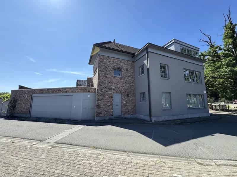Appartementen te Huur: Opbrengsteigendom met 3 Verhuurde Appartementen