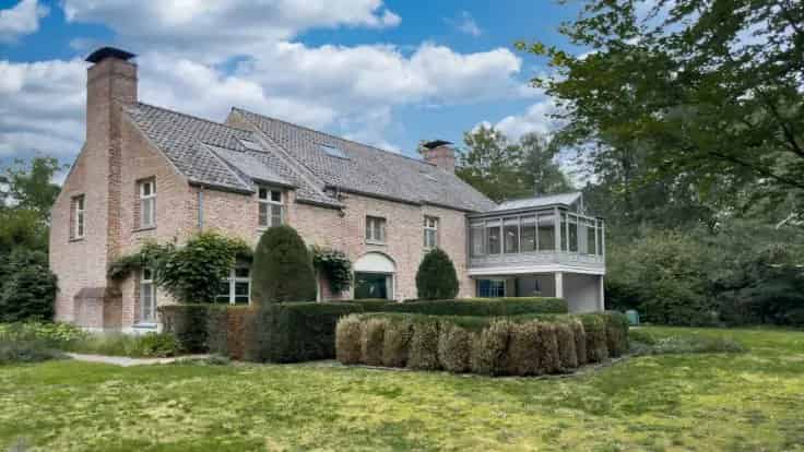 Stijlvolle Villa Te Koop 7 slaapkamers Grote Tuin