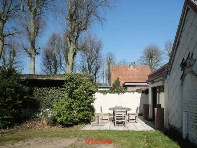 Huis te koop Sint-Martens-Latem: Te renoveren woning met potentieel