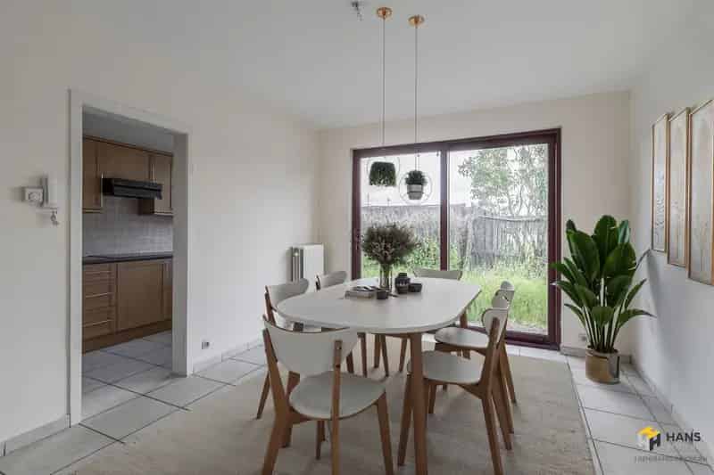 Appartement te Koop Boom 2 Slaapkamers Garage Tuin
