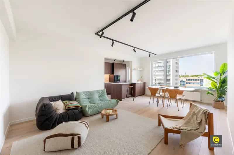 Appartement te koop Berchem 3 slaapkamers 2 terrassen gerenoveerd