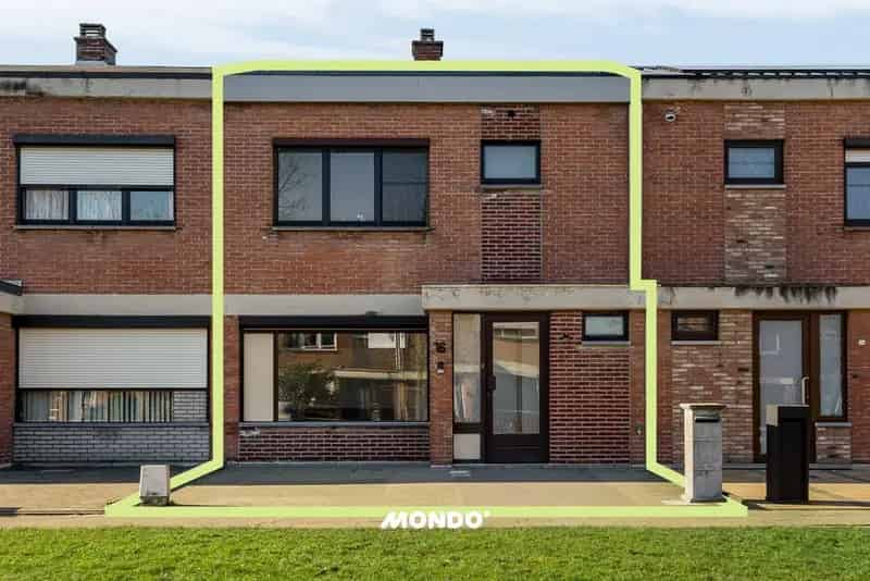 Instapklare woning 3 slaapkamers garage