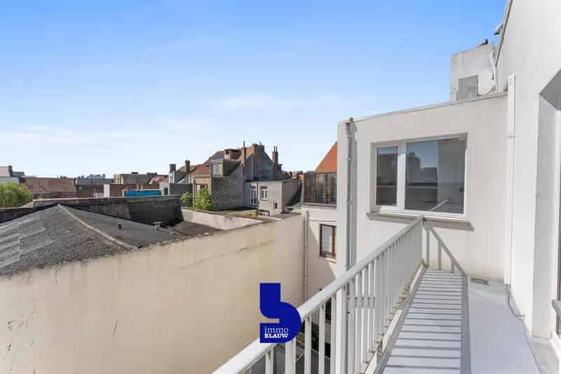 Ruim 3 Slaapkamer Appartement te Koop Oostende
