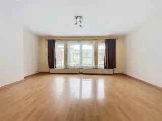 Appartement te huur Vorst 1 slaapkamer 70m²
