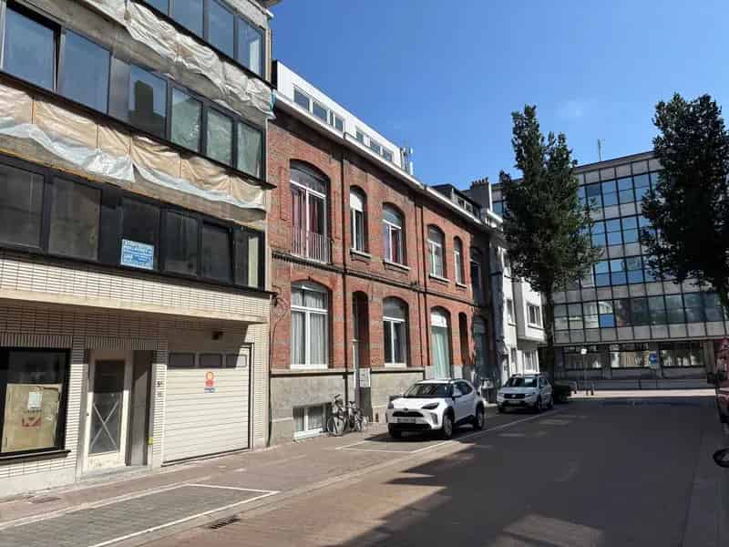 Opbrengsteigendom Oostende 4 Eenheden 2180 euro maand