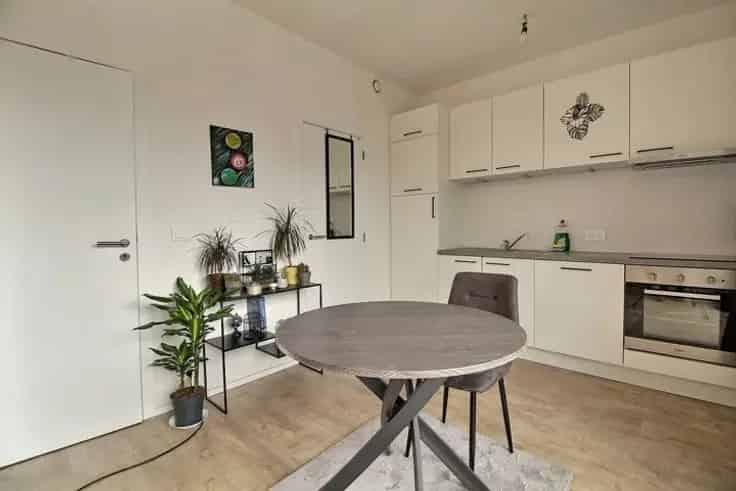 Studio te Koop - Recent gebouw - Balkon - Collignon - Lambermont