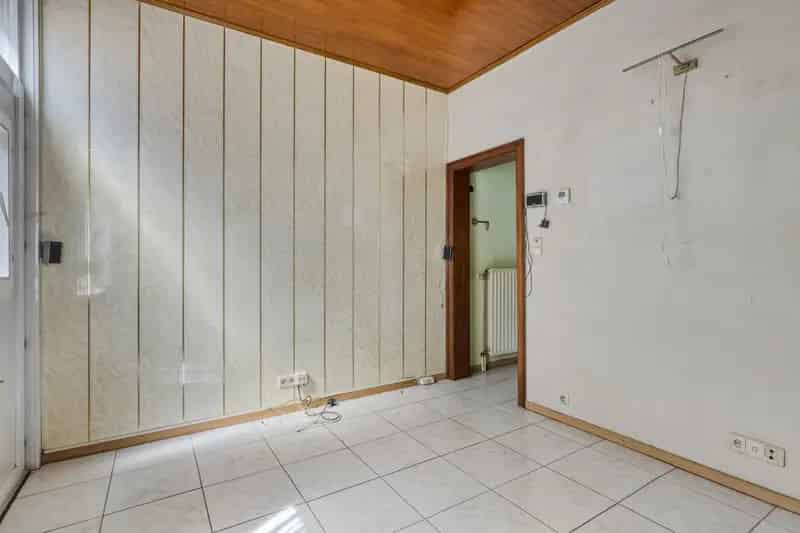 Huis te koop Hombeek: Te renoveren woning met 2 slaapkamers