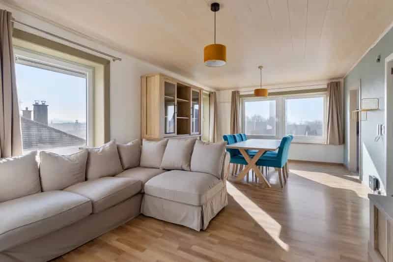 Lichtrijk 2-slaapkamers appartement te koop Sint-Kruis