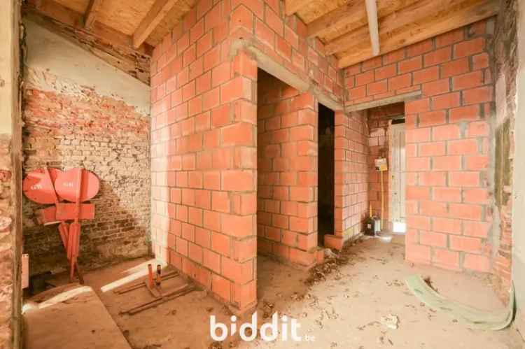Woning met Potentieel te Rouwkoop Nabij A12 en Station