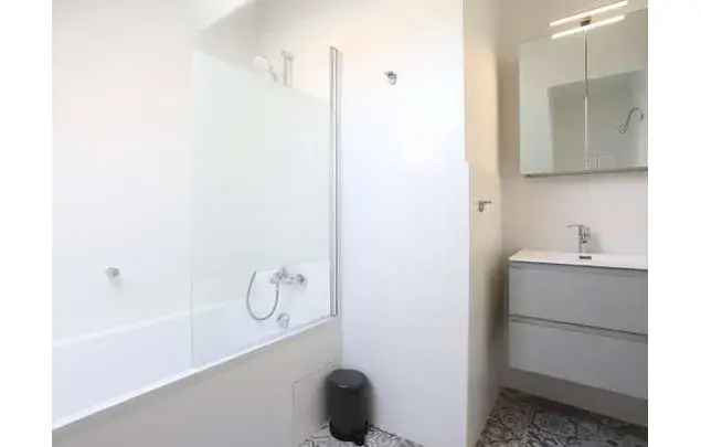 Kamer 80m² Brussel Europese Wijk Modern Appartement