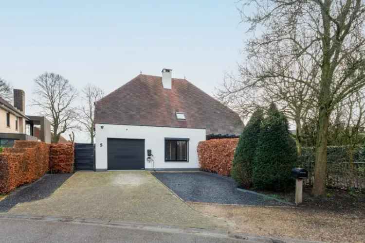 Villa te koop Essen Centrum - Ruime woning met zwembad