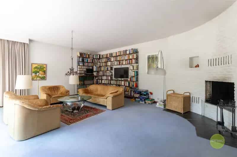 Karaktervolle Villa in Groene Oase Europese Wijk