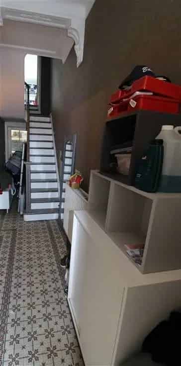 Rijwoning Merksem: 4 slaapkamers, tuin, centraal gelegen
