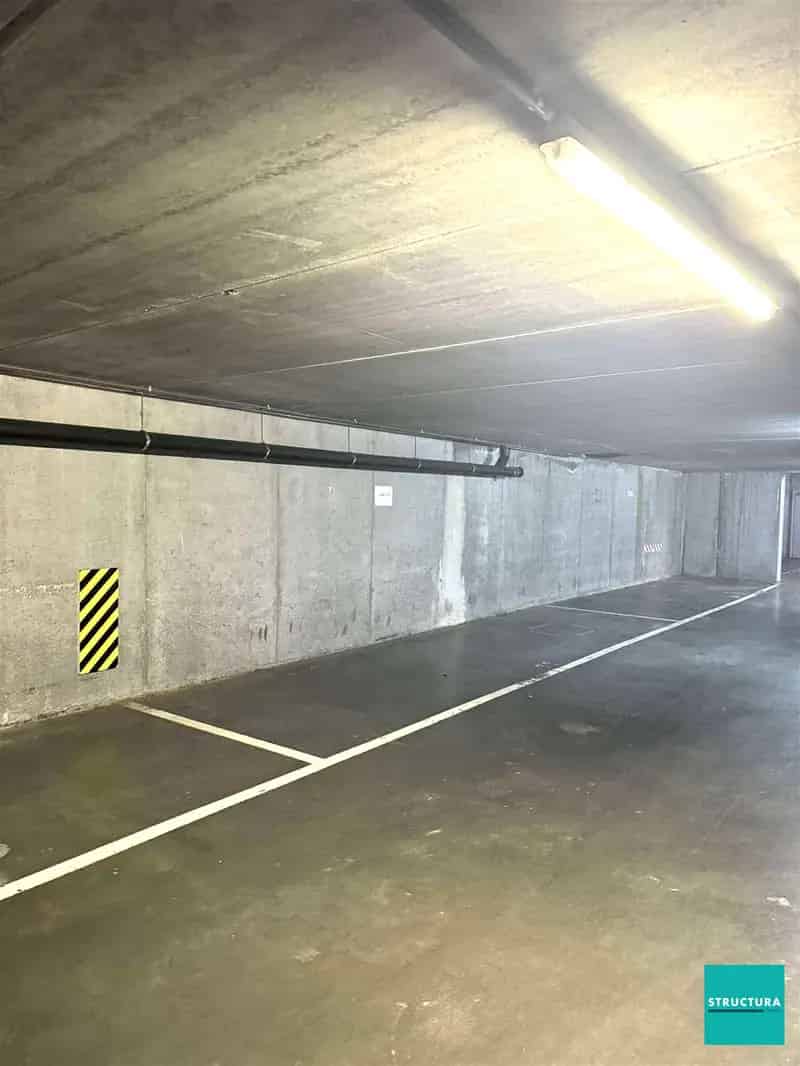 Garagebox te Huur Anderlecht - Ondergronds - Recente Constructie