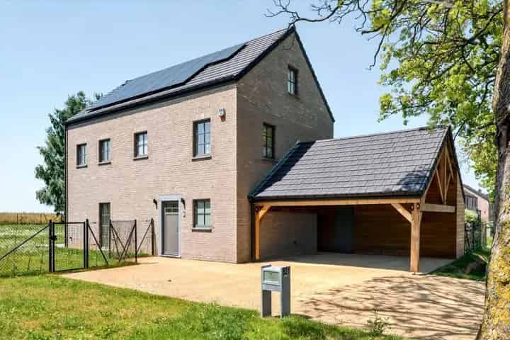 MAISON LOT 4 3 slaapkamers woning met tuin en zonnepanelen