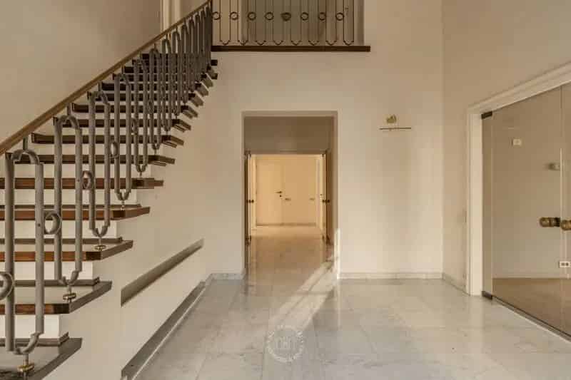 Villa te renoveren nabij Deurle 800m2 6 slaapkamers