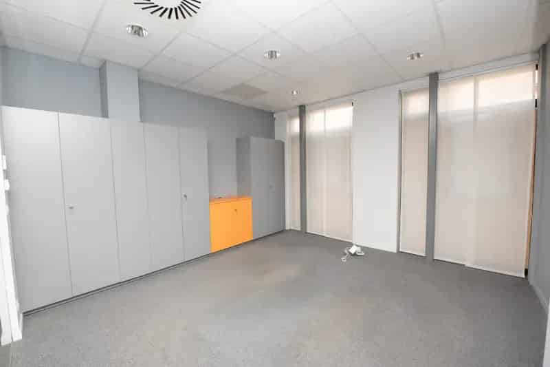 Commerciële Ruimte Te Huur Machelen Toplocatie