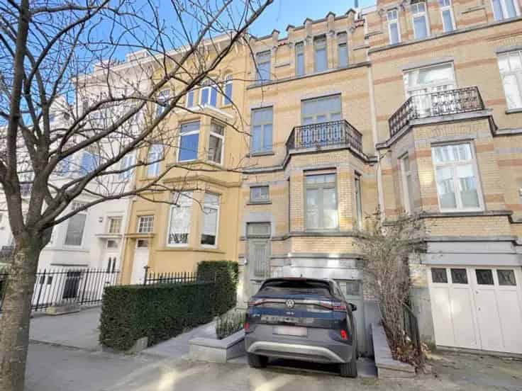 Huis te Koop Woluwe-Saint-Lambert 5 slaapkamers 300m2
