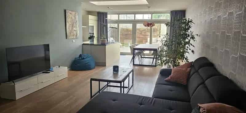 Ruime 4 Slaapkamer Woning Kontich Centrum