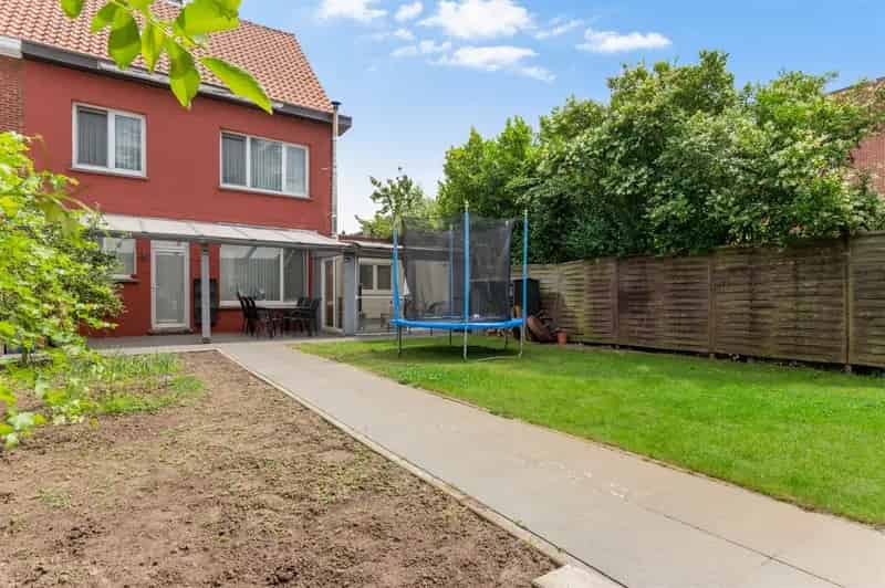 Gerenoveerde Halfopen Woning 300m2 Garage Tuin