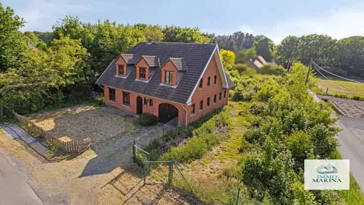 Huis Te Koop Hulshout: 4 Slaapkamers, Grote Tuin, Renovatieproject